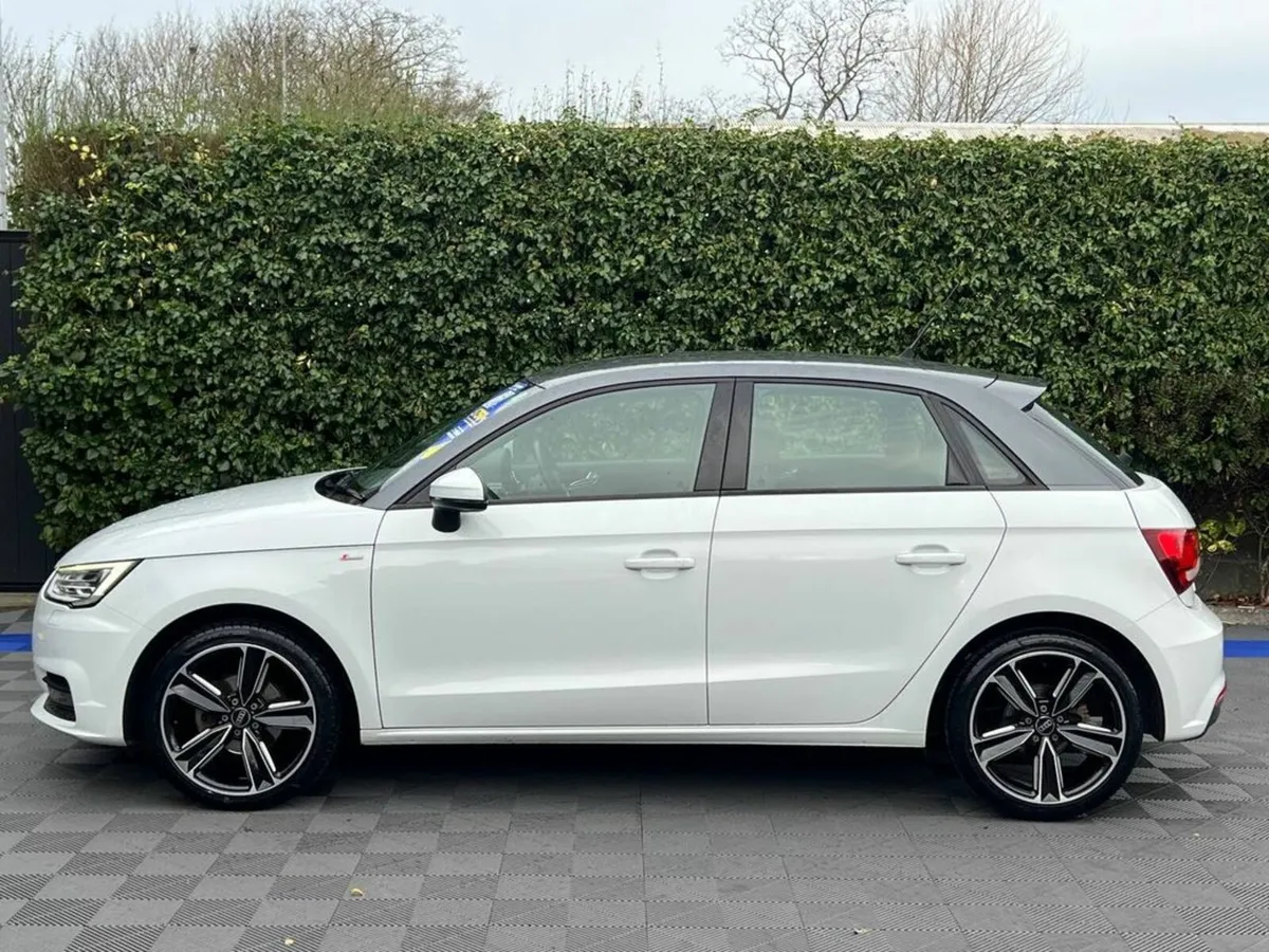 Audi A1 S-LINE PACK 1.0 TFSI // NEW 17" ALLOYS // - Image 3