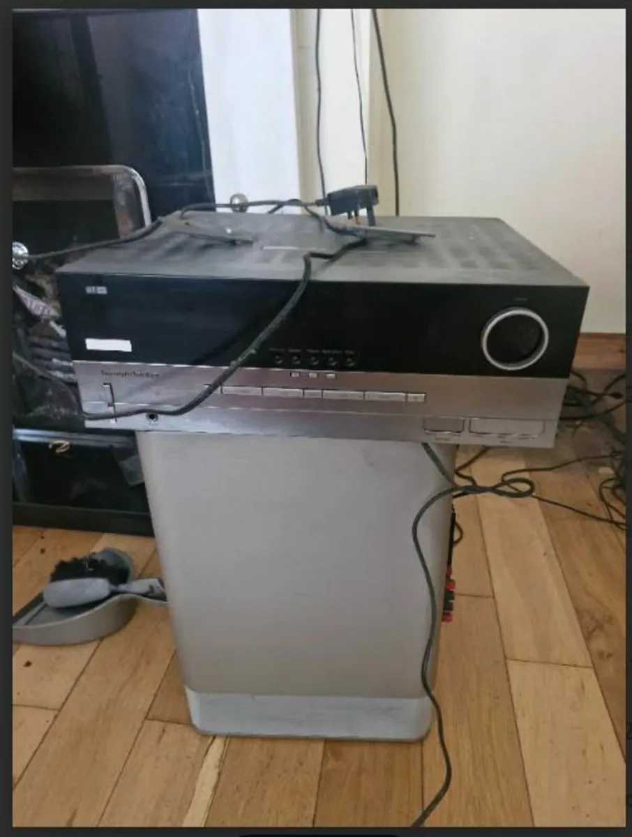 Home entertainment system