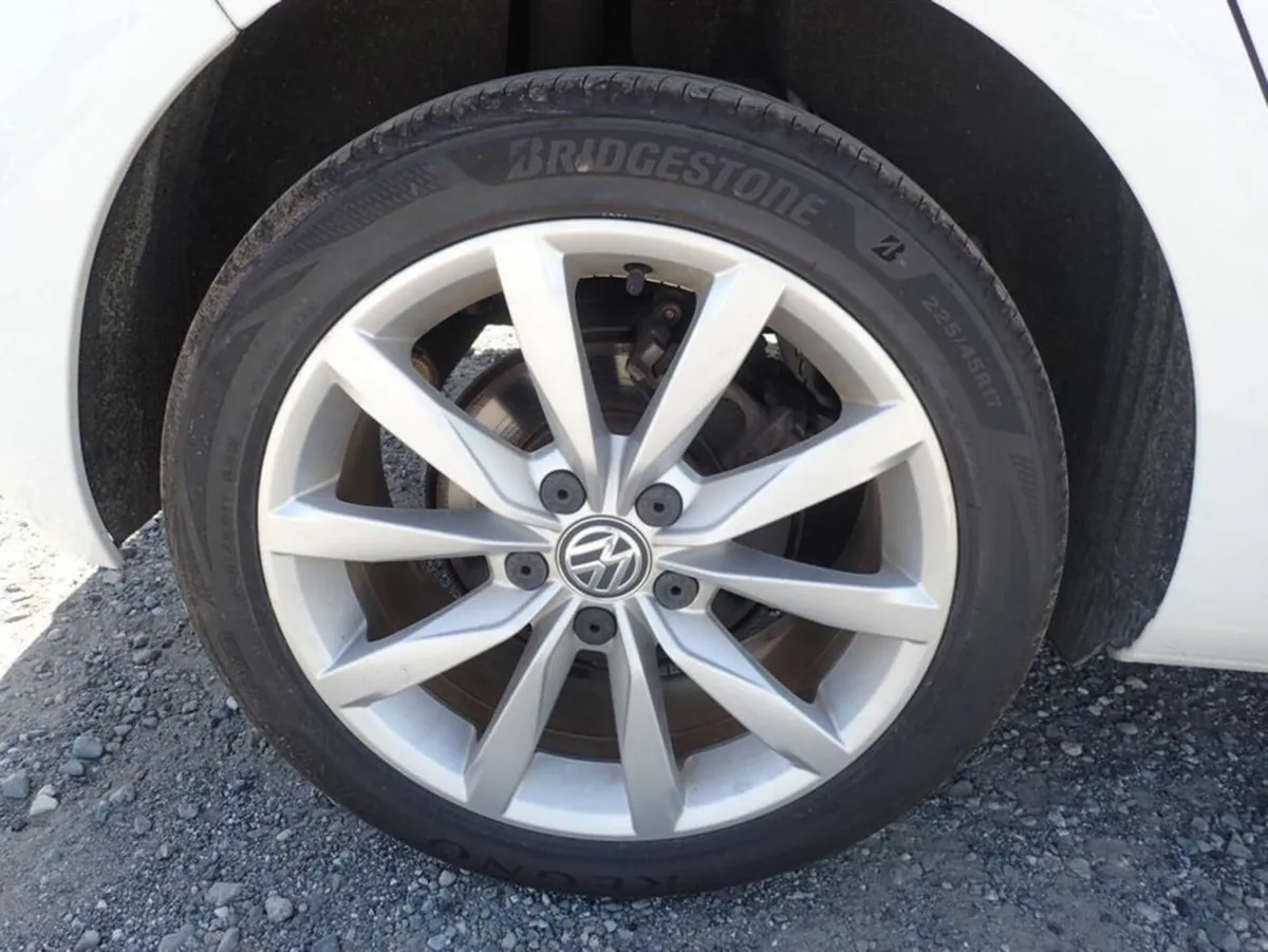 Volkswagen Golf 1.2 Comfortline - Image 2