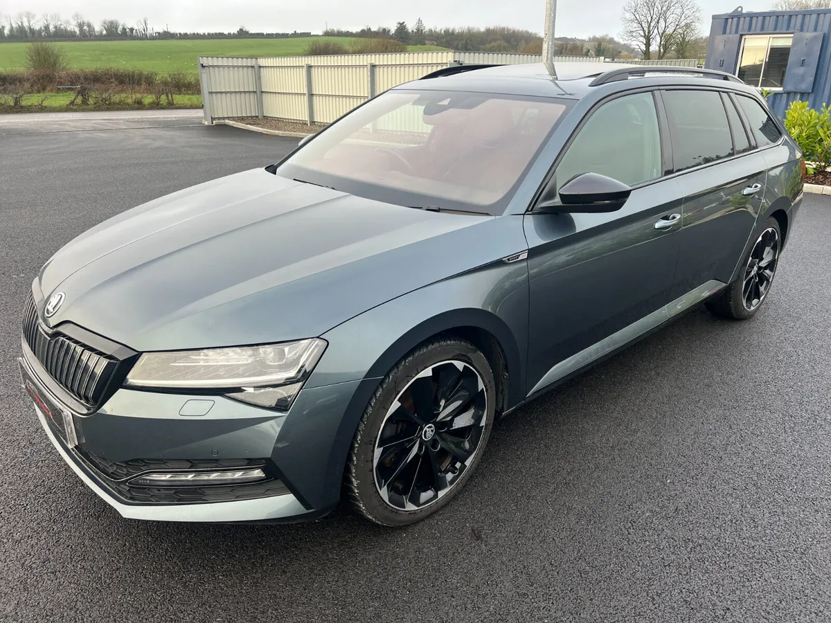 2020 (202)  Skoda Superb Sportline Plus PHEV PanRo - Image 4