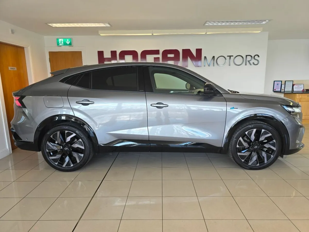 Renault Rafale * Jan 2026 Pricing * Esprit Alpine - Image 3