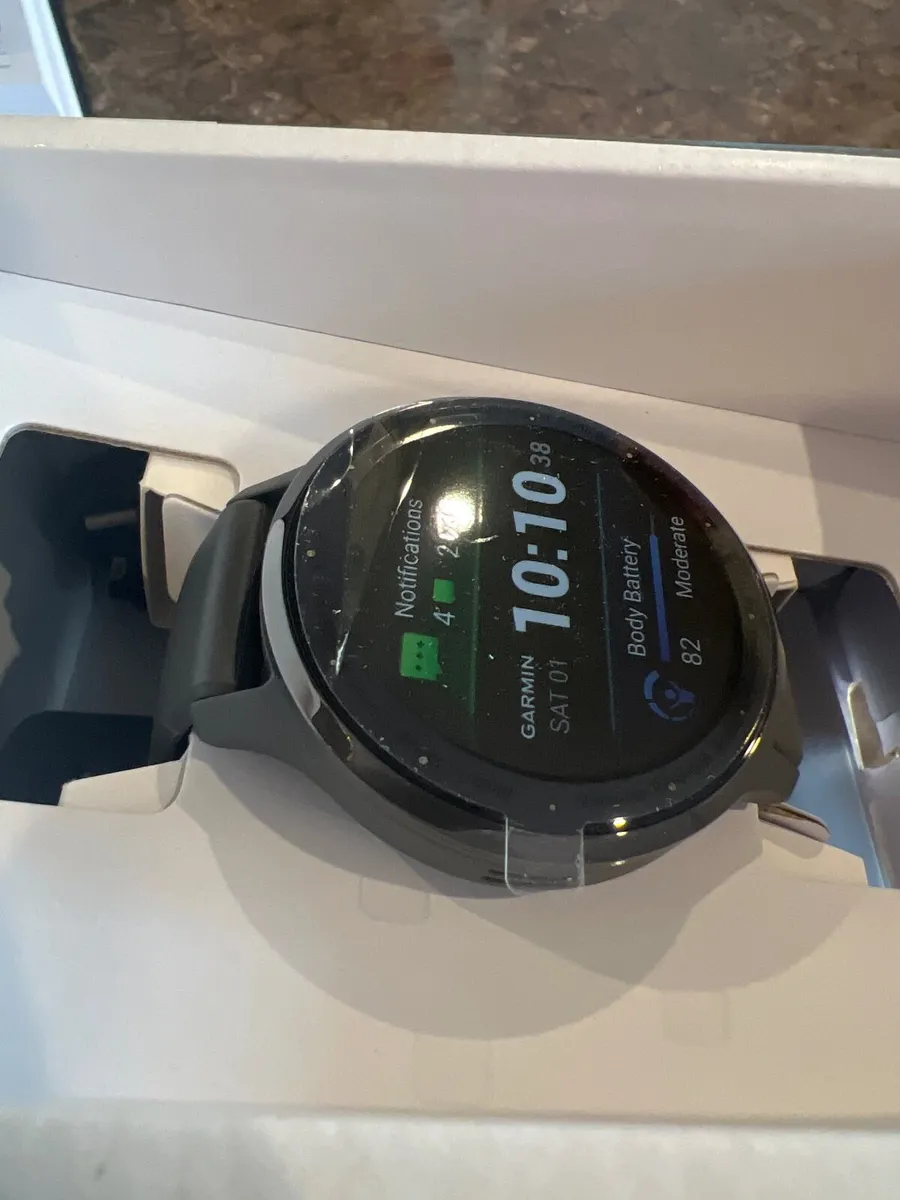 Garmin Venu 3S smartwatch - Image 3