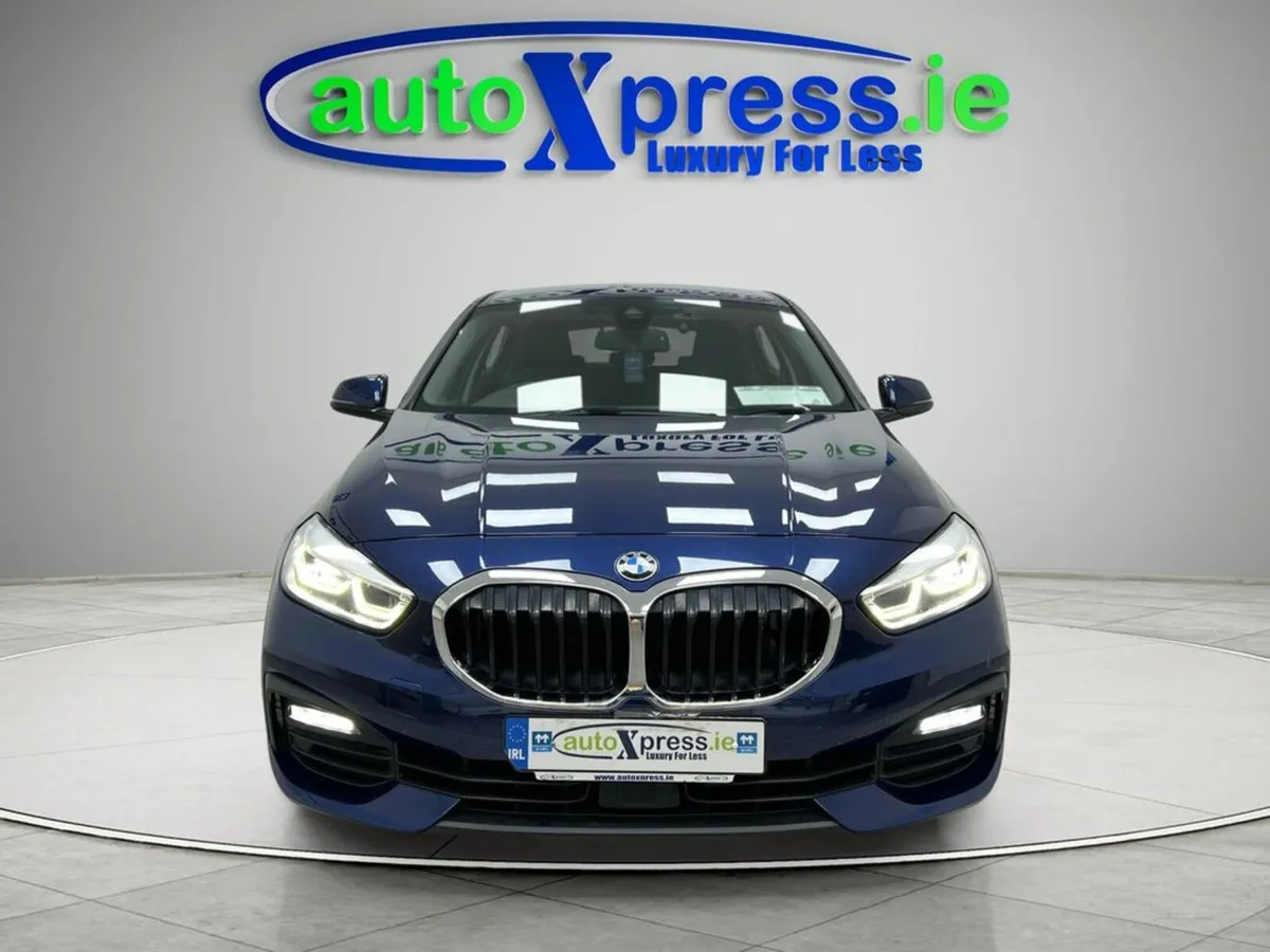 BMW 1-Series 118D Play edition, Automatic, Reversi - Image 3