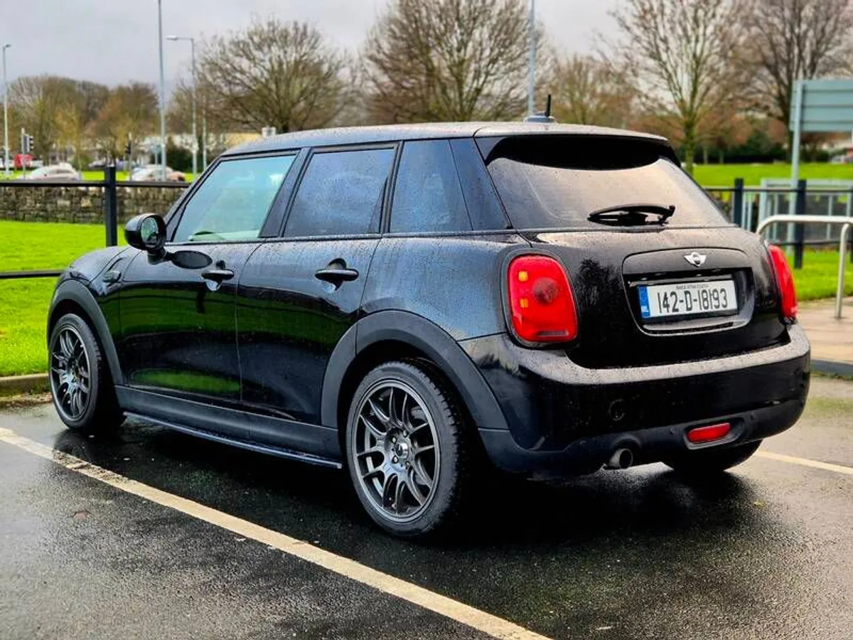 2014 Mini Diesel Black Edition 5DR - Image 4