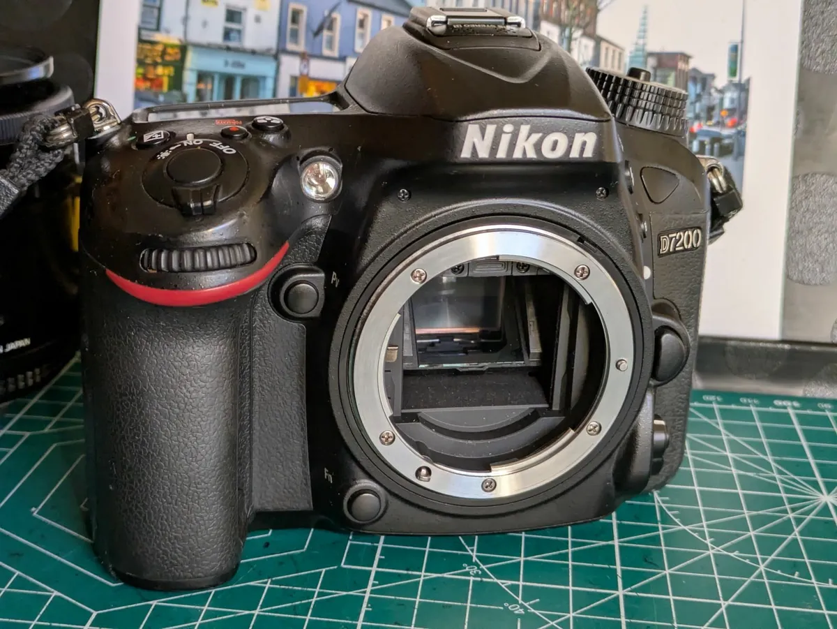 Nikon D7200 24MP DSLR 📸 WiFi, NFC , dual card - Image 4