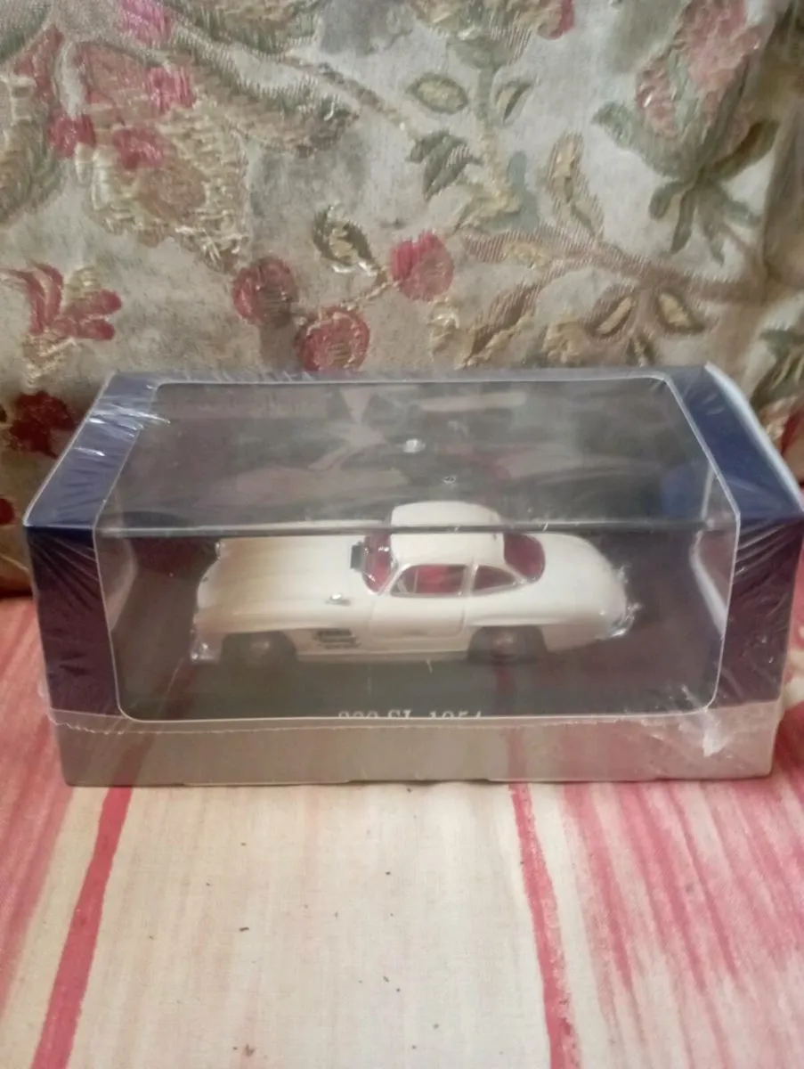 VINTAGE 1954 MERCEDES BENZ 300 SL COUPE SLIVER - Image 2