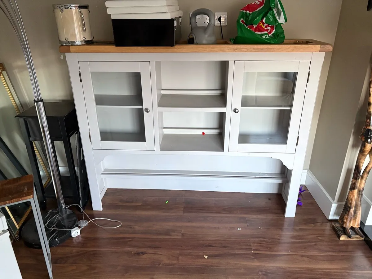 Living room cabinet - Image 1