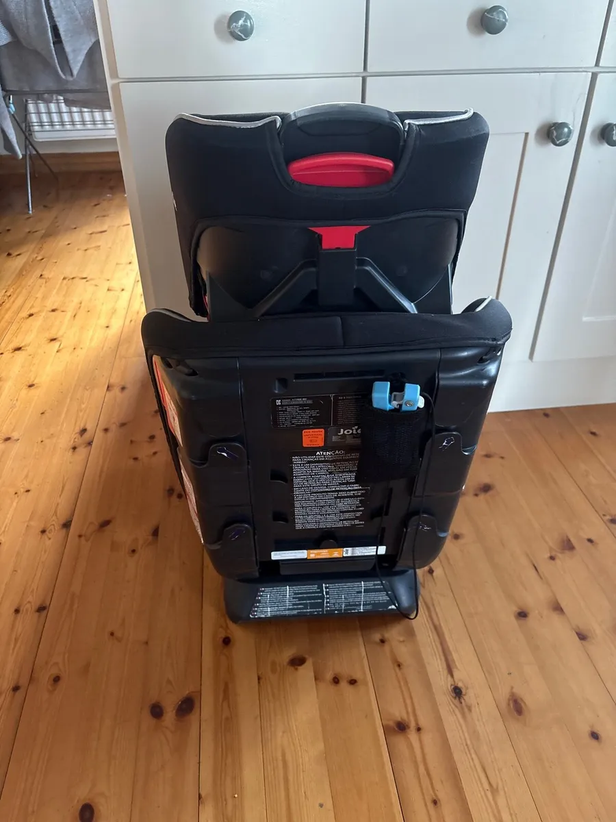 Child’s car seat - Image 2