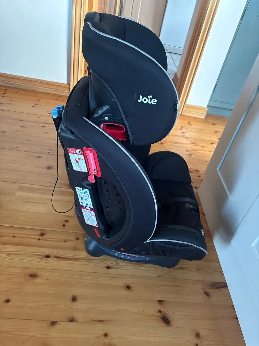 Child’s car seat - Image 4