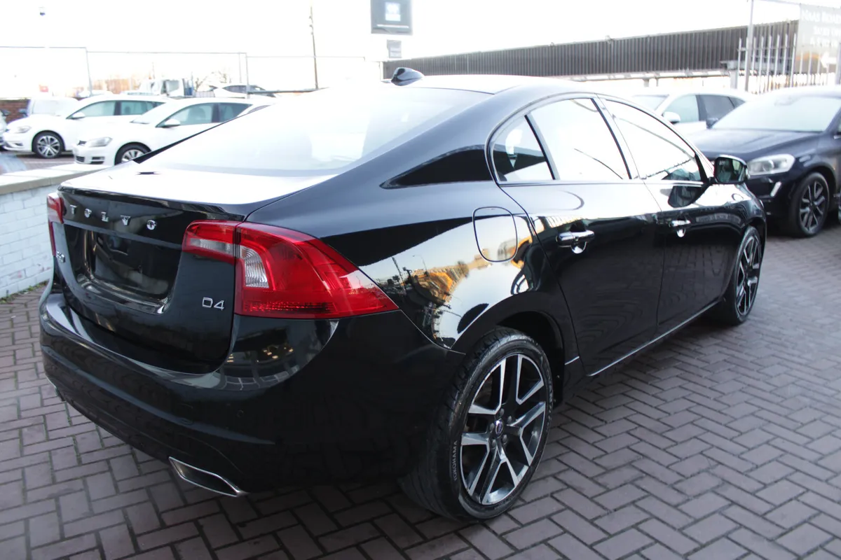 2.0D4 SE LUXURY PLUS  AUTOMATIC // IMMACULATE COND - Image 4