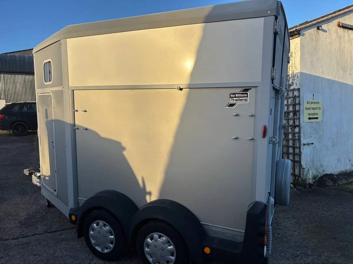 2025,IFOR WILLIAMS HB511 SILVER - Image 2