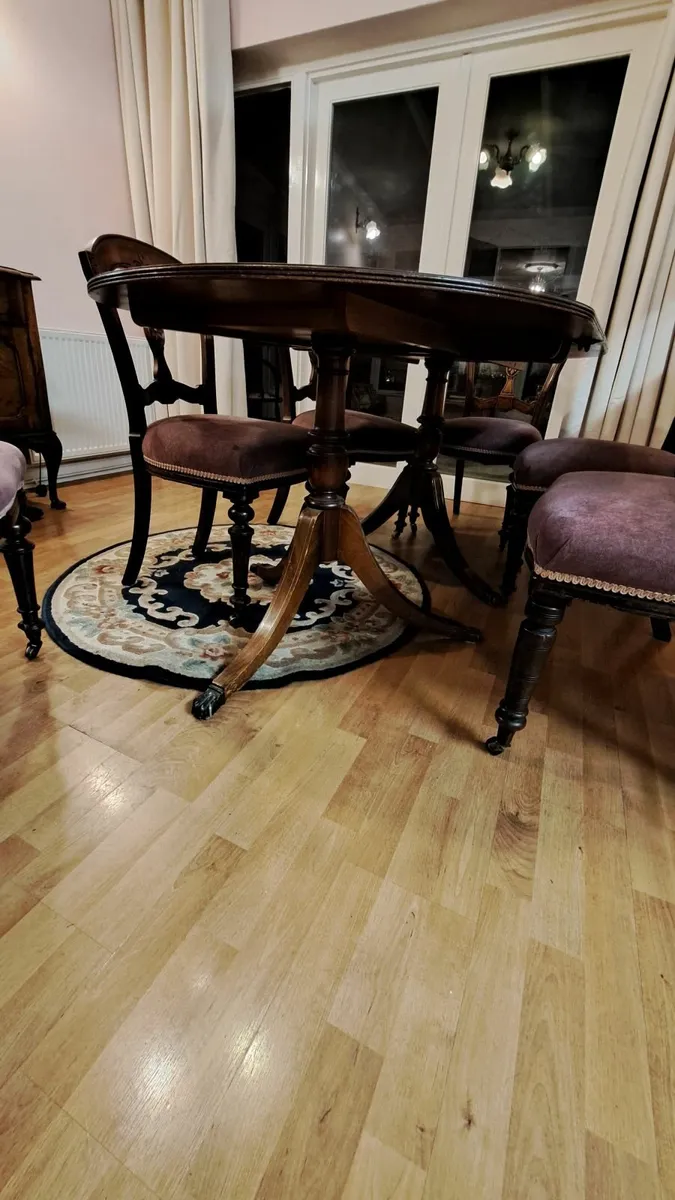 Table and 6 Antique chairs - Image 3