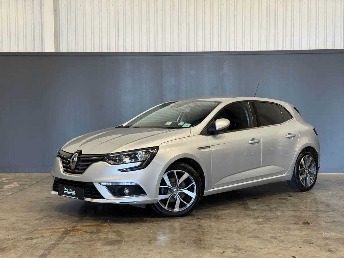 Renault Megane 2017 GT Line Low Mileage - Image 2