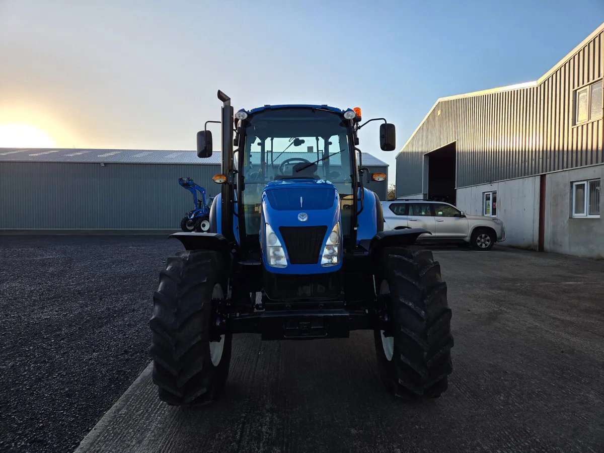 2013 New Holland T5.105 - Image 4