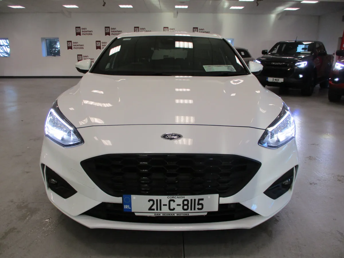 Ford Focus ST-LINE 1.5 DSL 2021-CAMERA-CARPLAY - Image 4