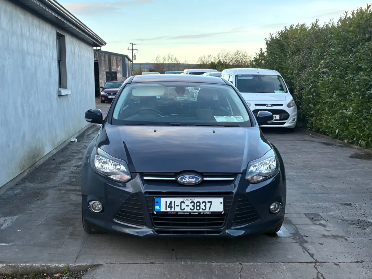 Ford Focus 2014 - Image 2