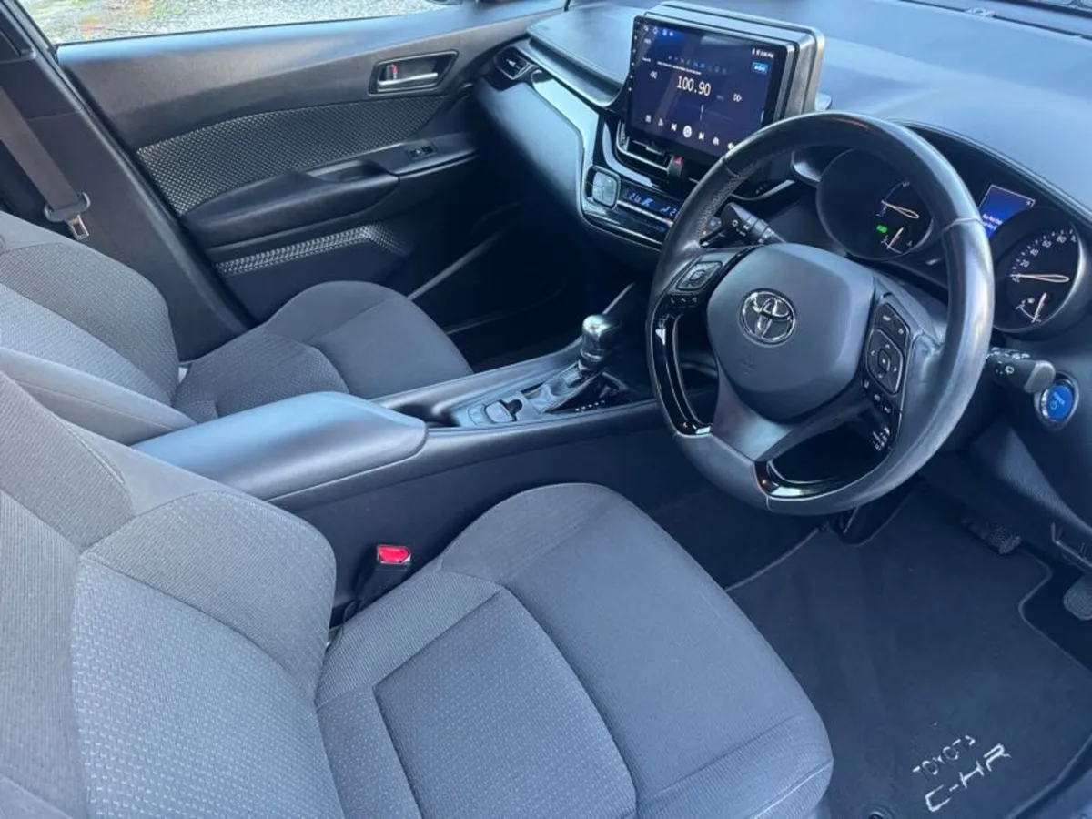 2018 Toyota CH-R 1.8 Hybrid - Image 2