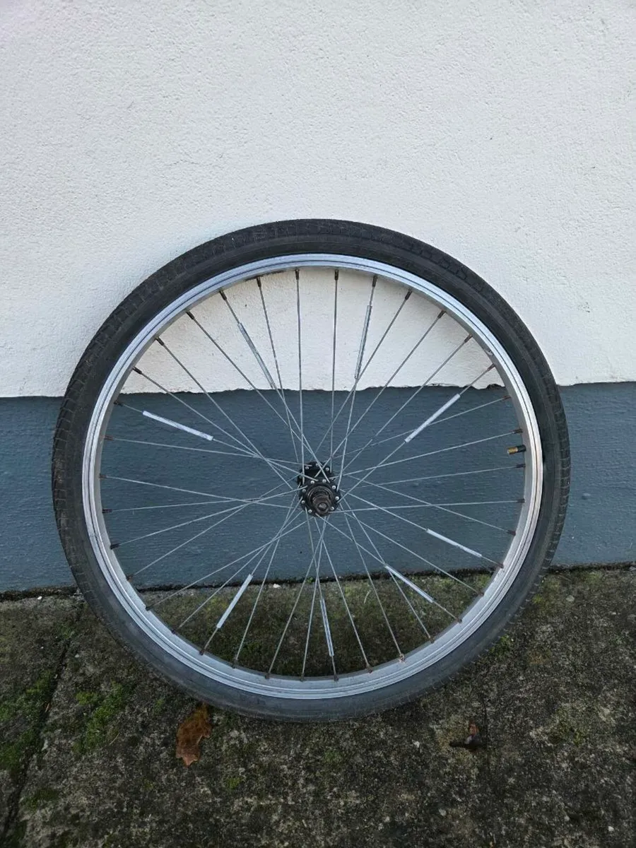 Kids bicycle wheel - Image 1