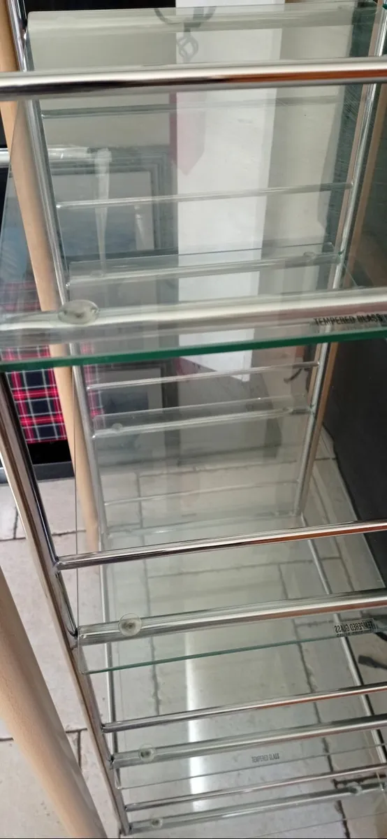 Glass, Chrome and Pine Shelf 1450 x 680 x 530mm - Image 4