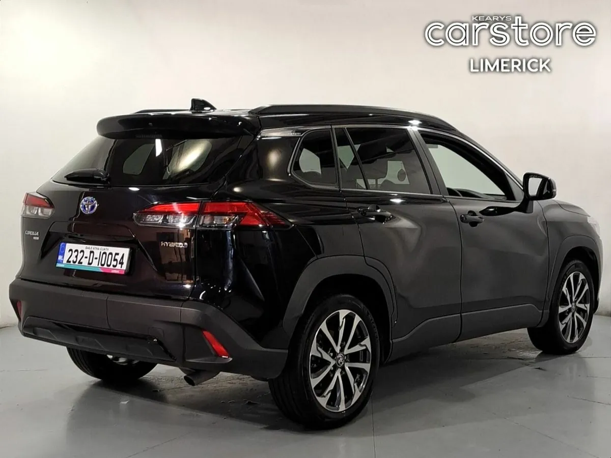 Toyota Corolla Cross 2.0 Hybrid GRS Hatchback - Image 3