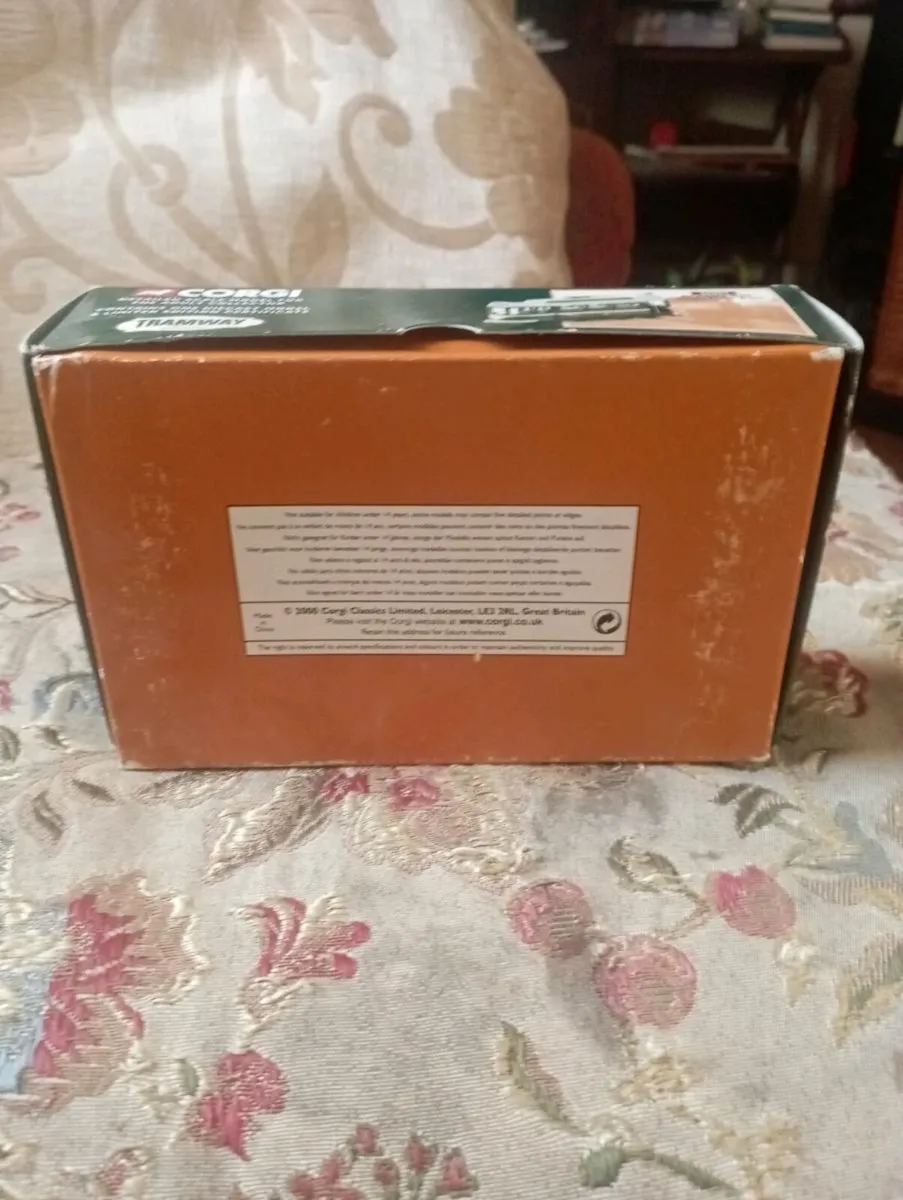 CORGI  TRAMWAY  BLACKPOOL L.T.D.TRAM - Image 4