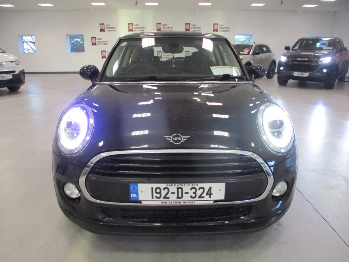 Mini One CLASSIC 1.5 PETROL 3 DOOR 2019 - Image 4