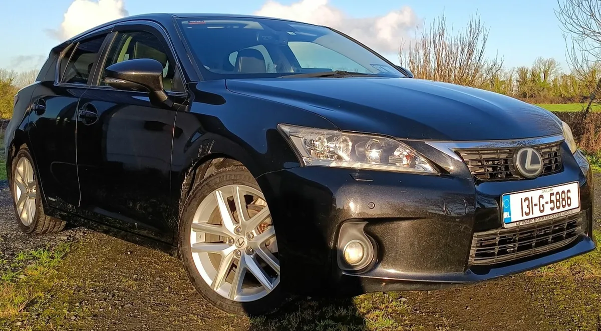 Lexus CT 2013 - Image 1