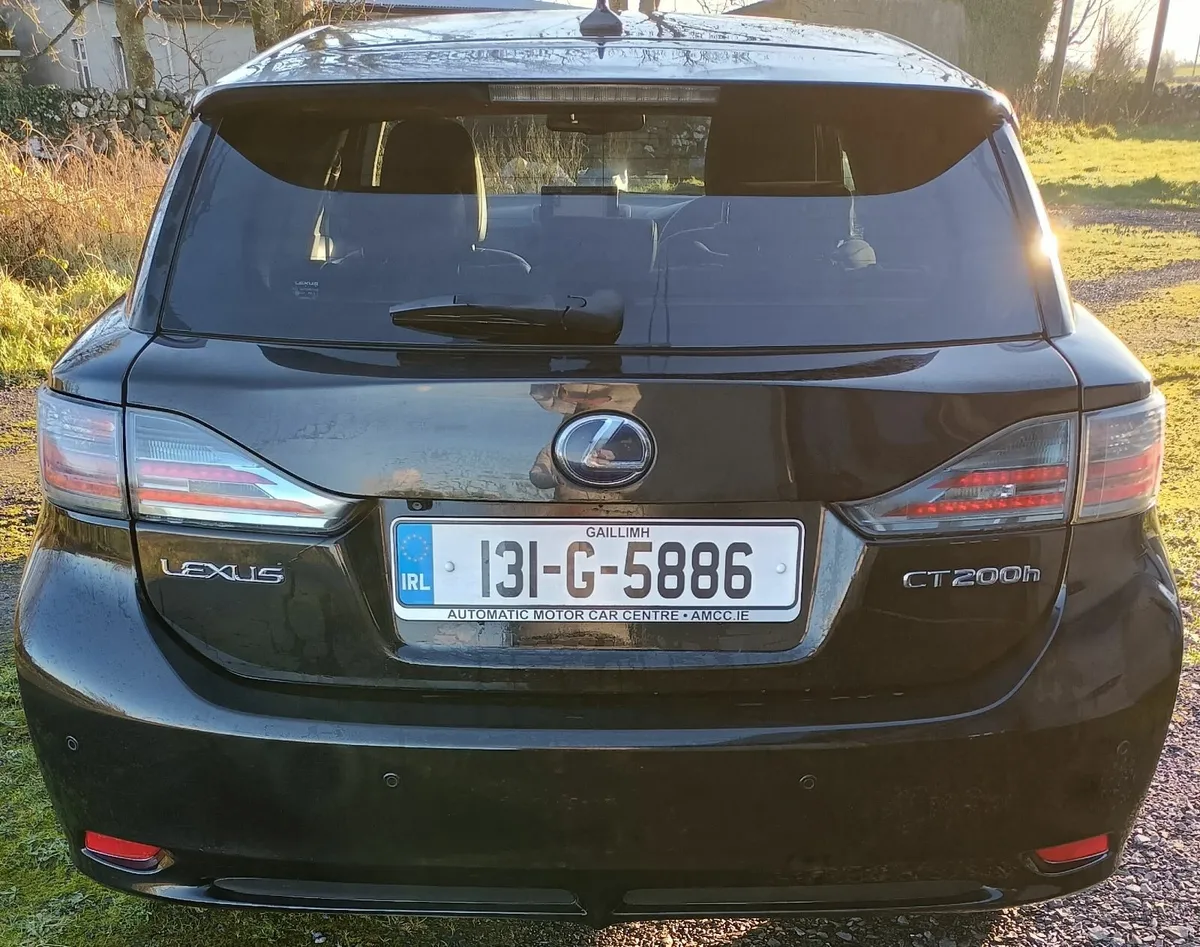 Lexus CT 2013 - Image 2