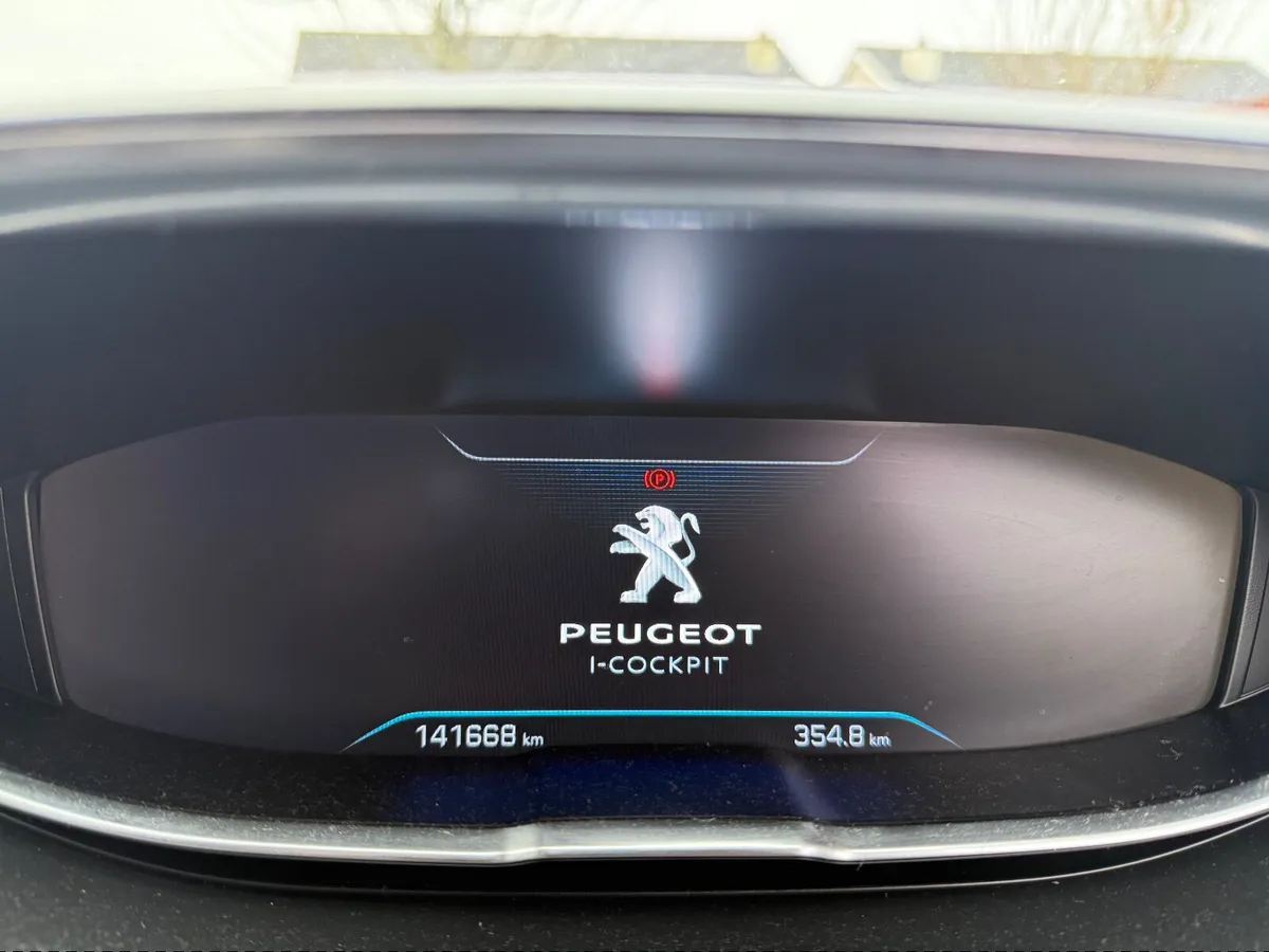 Peugeot 5008 2019 - Image 1