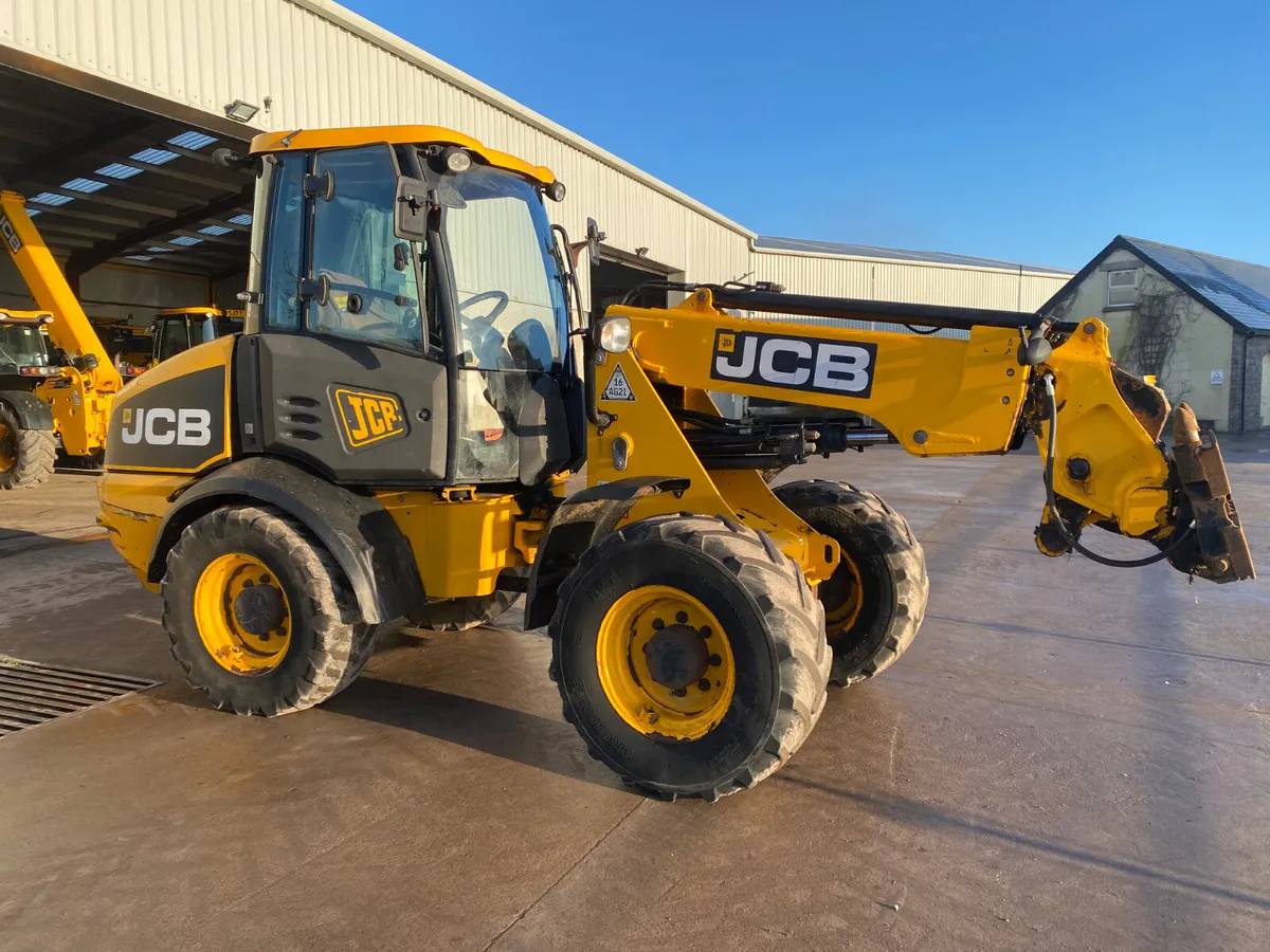 2012 JCB TM220 - Image 2
