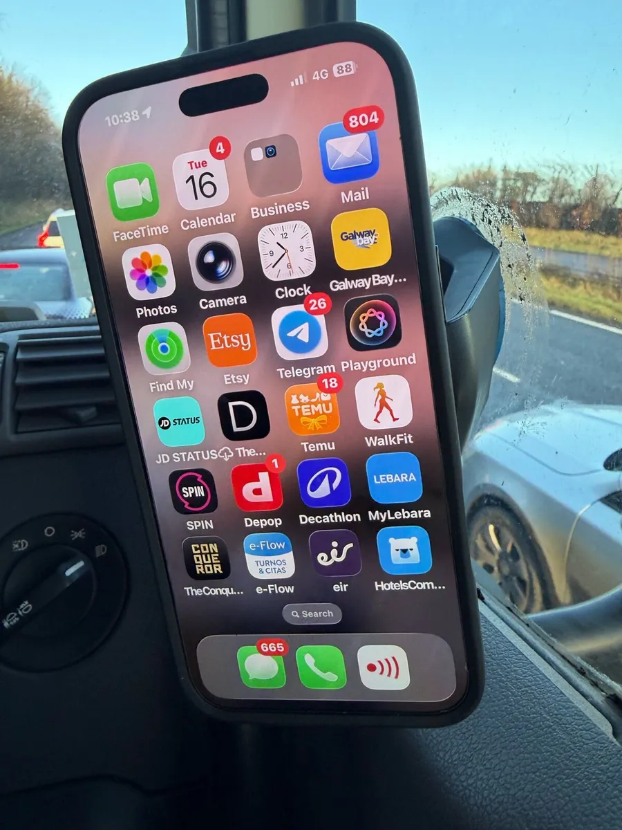 Apple I phone 16 pro max 256 unlocked - Image 1