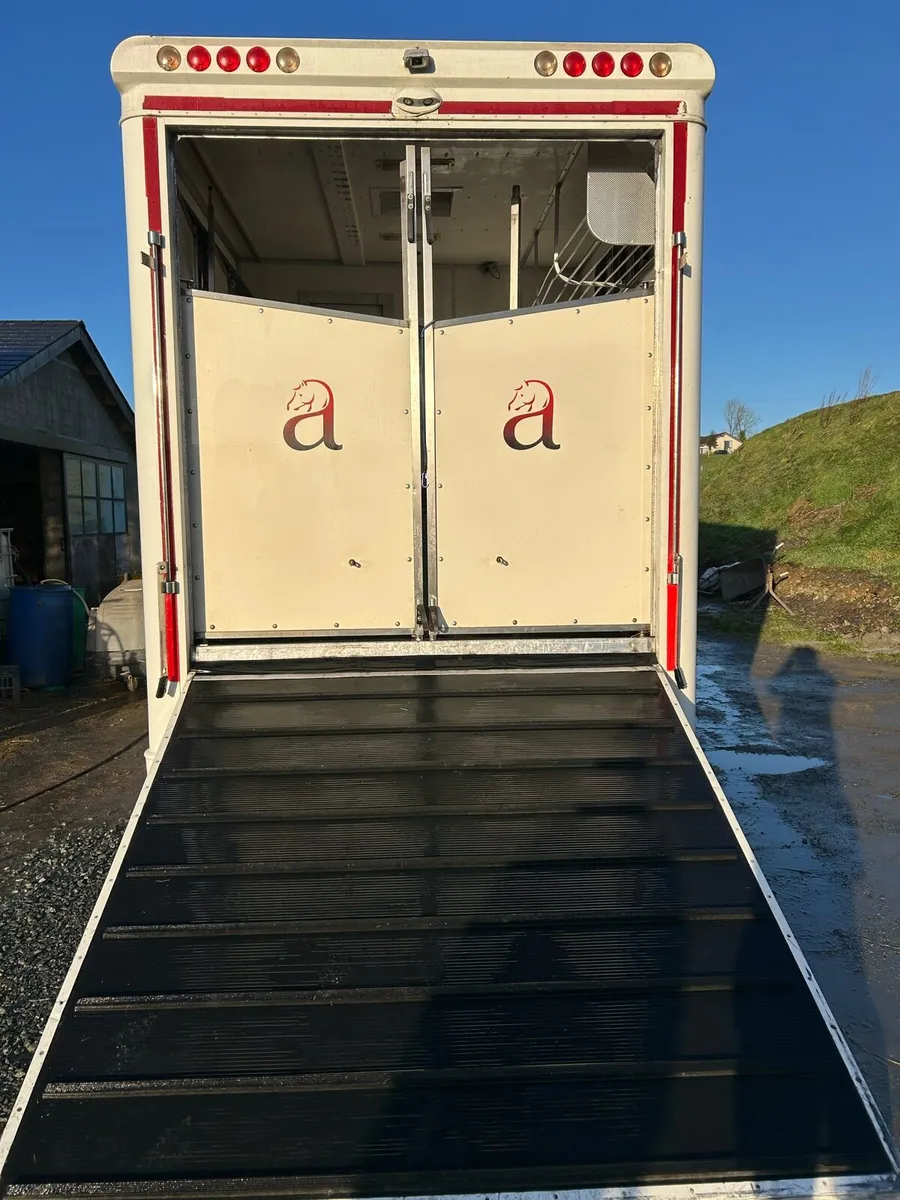 Horse lorry 7.5 tonne - Image 4
