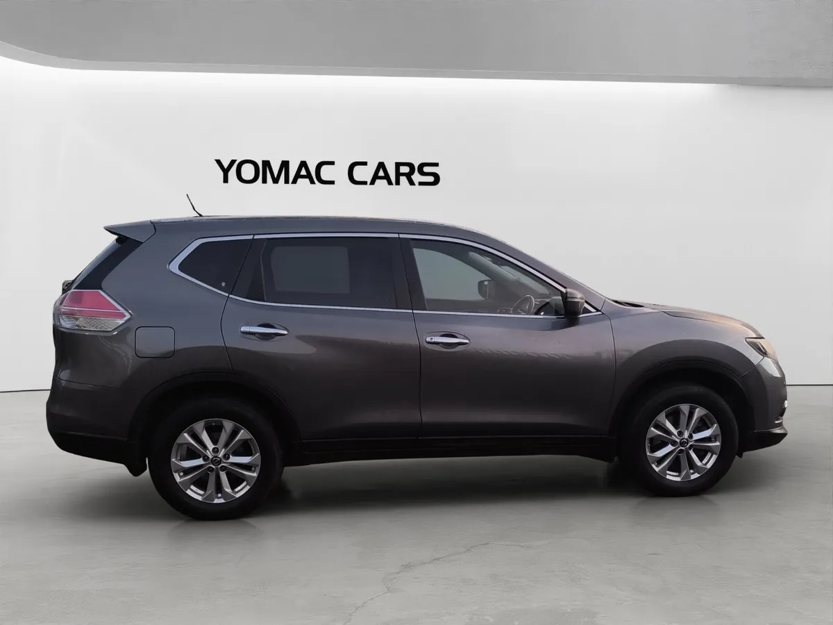 NISSAN X-TRAIL 2016 7 SEATER - Image 2