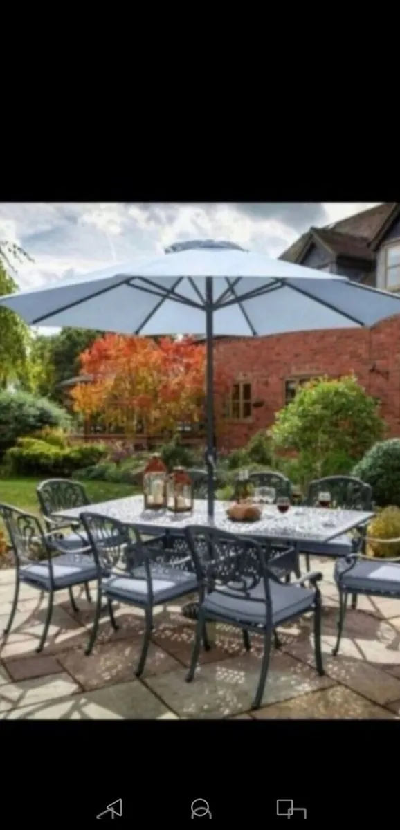 ***CLEARANCE*** Brand New Hartman 8 Seater - Image 1