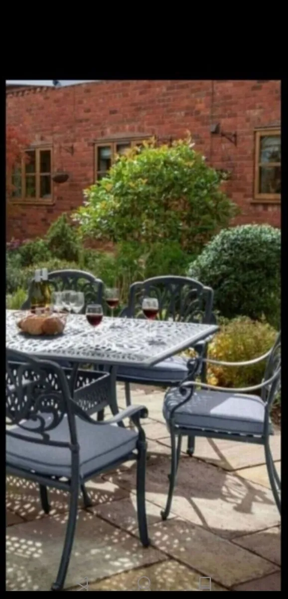 ***CLEARANCE*** Brand New Hartman 8 Seater - Image 2