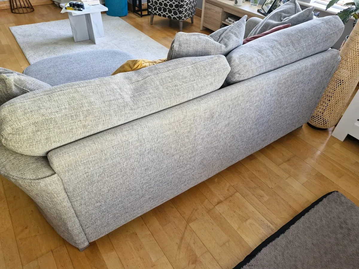 Sitting room Sofas x 2 - Image 3