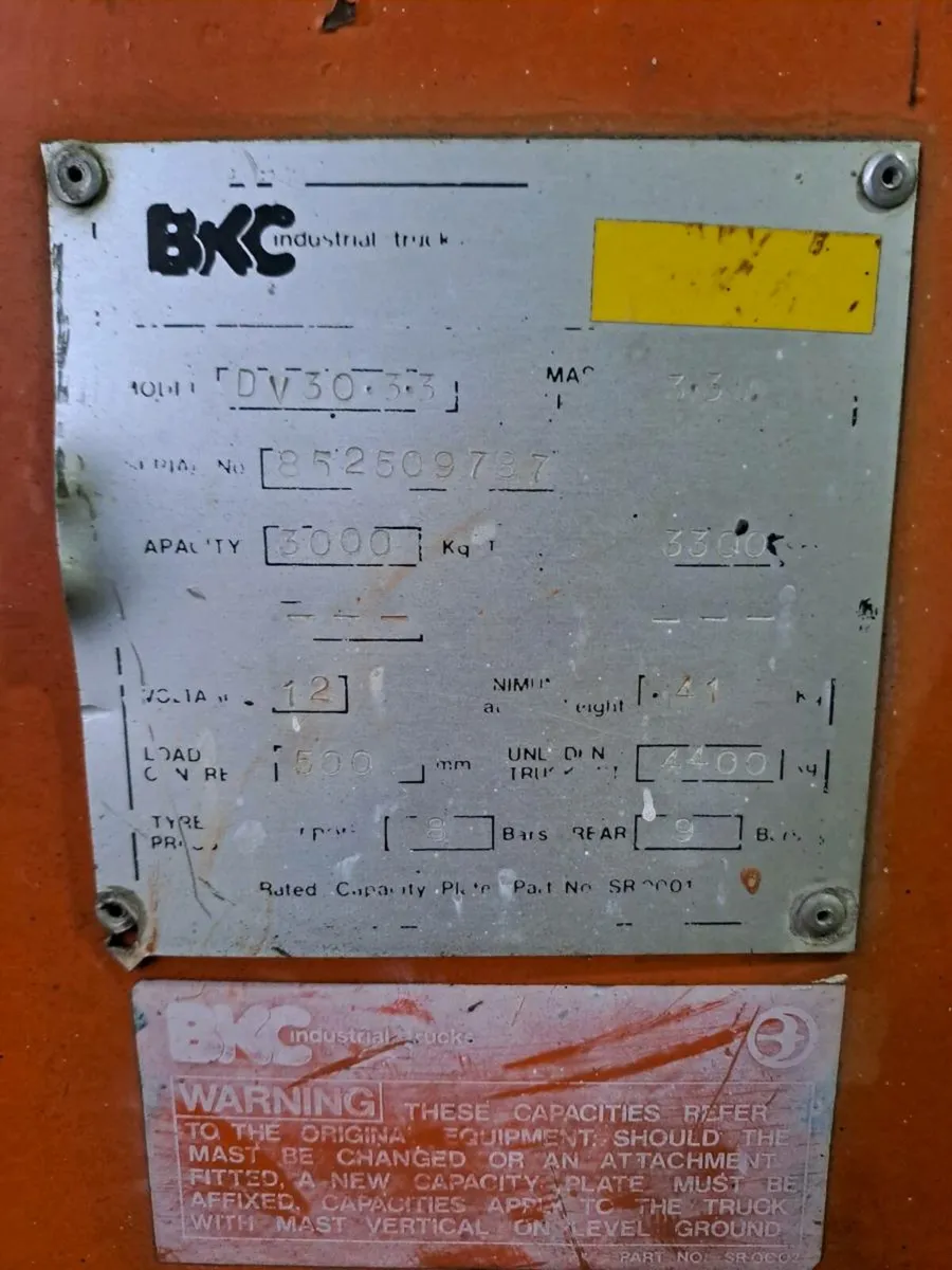 Record forklift - Image 4