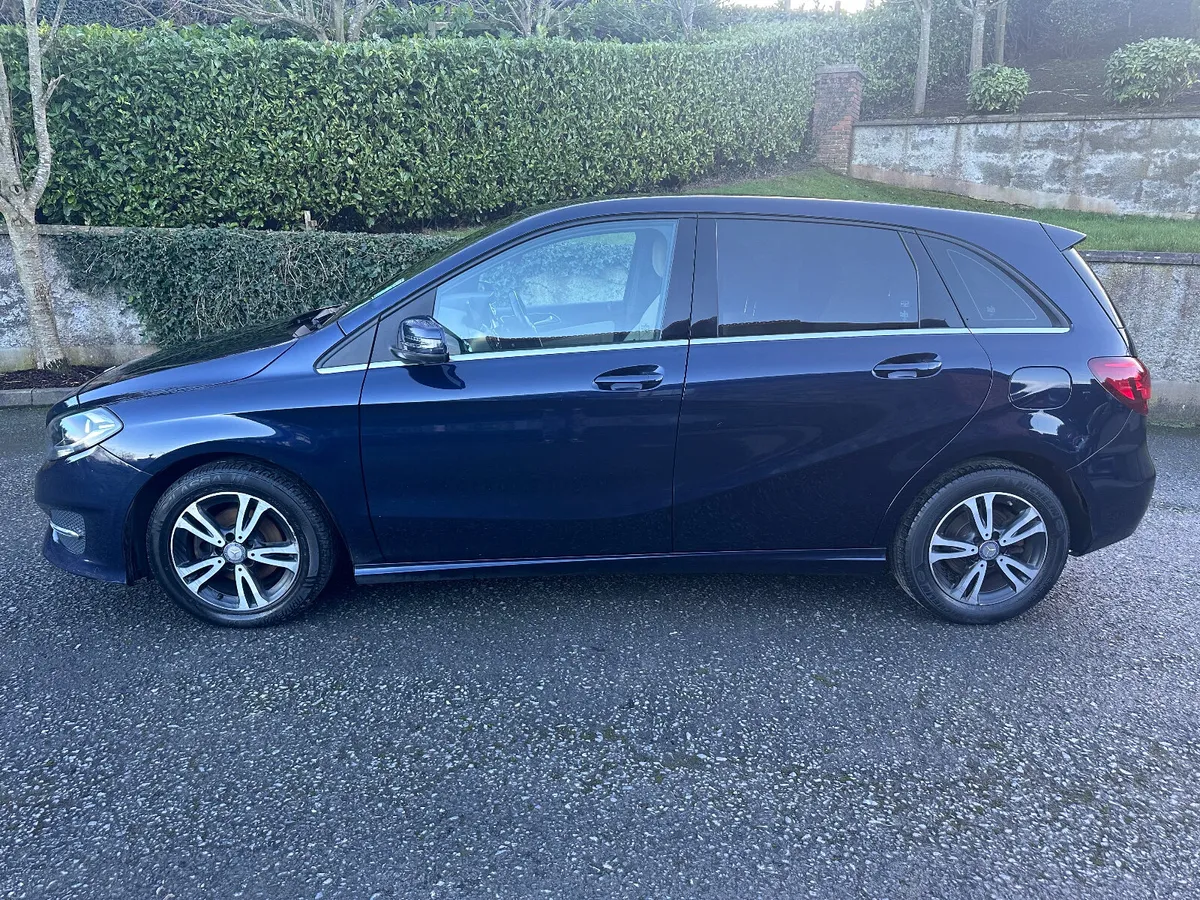 2017 Mercedes-Benz B-Class B180 1.5D Sport - Image 2