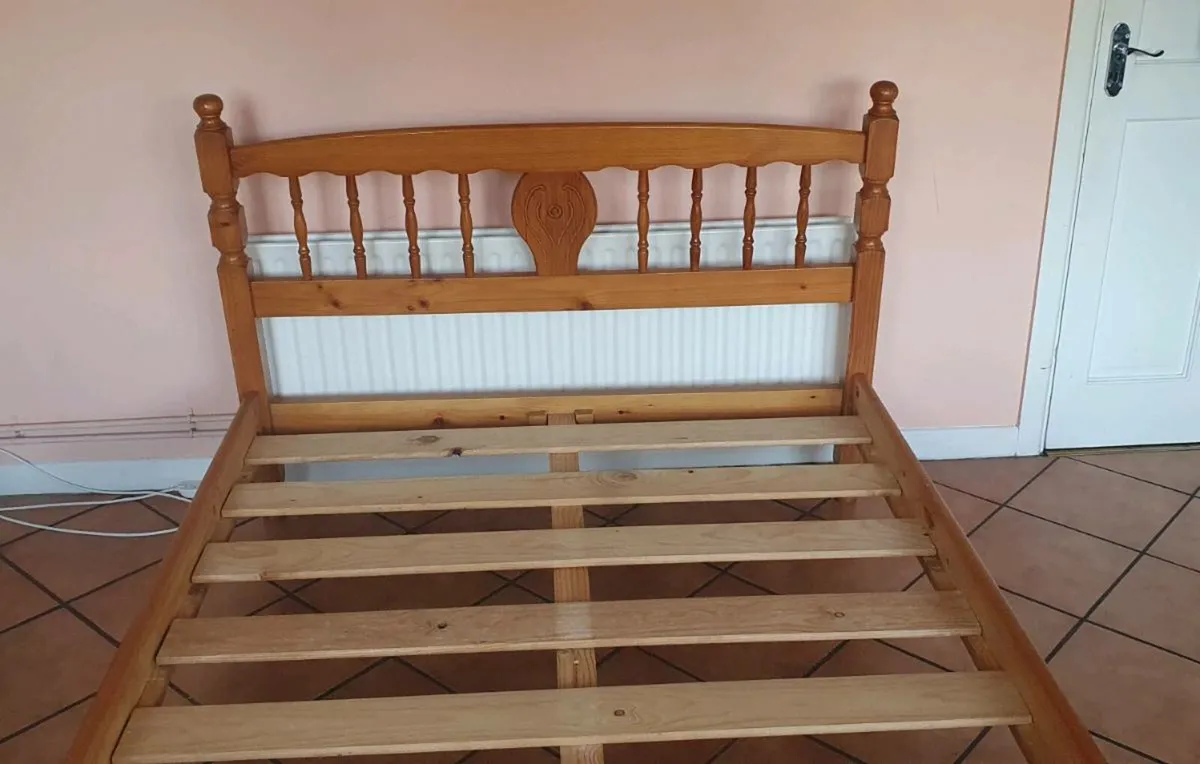6ft x 4 5ft Beautiful Oak Double Bed Frame - Image 4