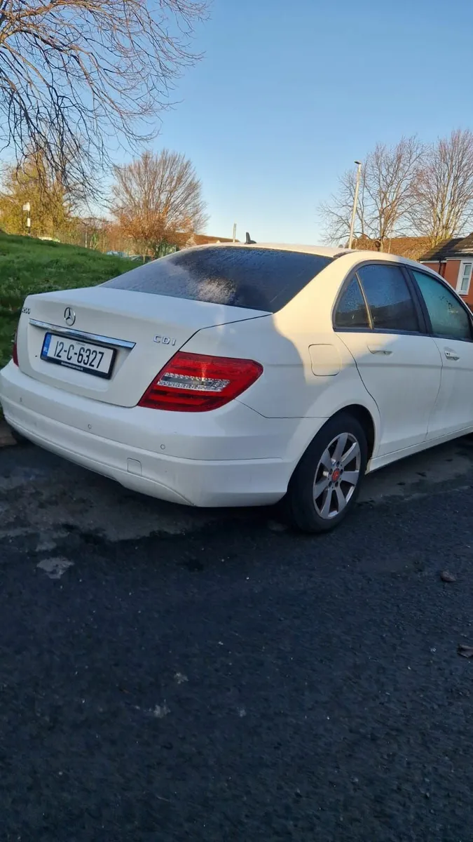 Mercedes-Benz C-Class 2012 - Image 4