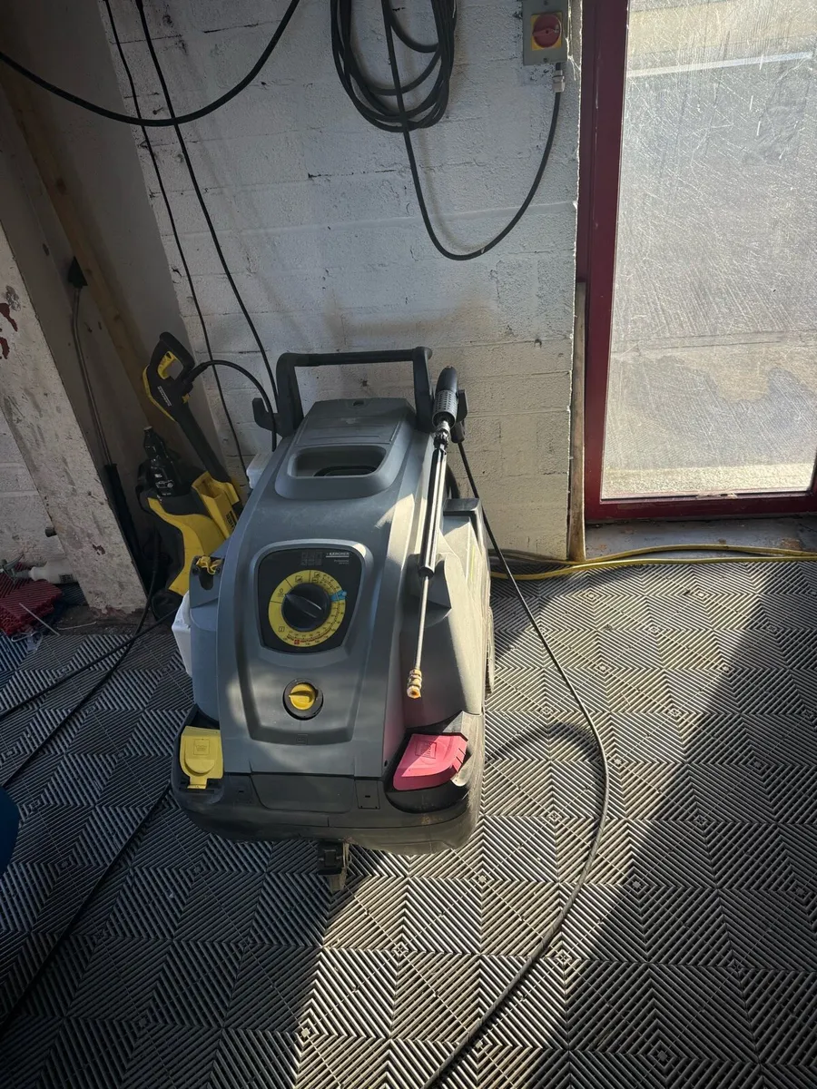 Water preasure - Image 1