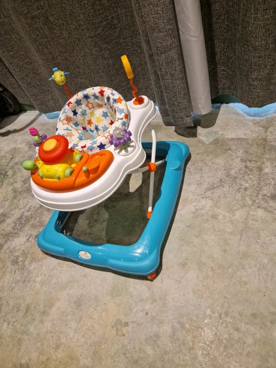 Baby walker - Image 2