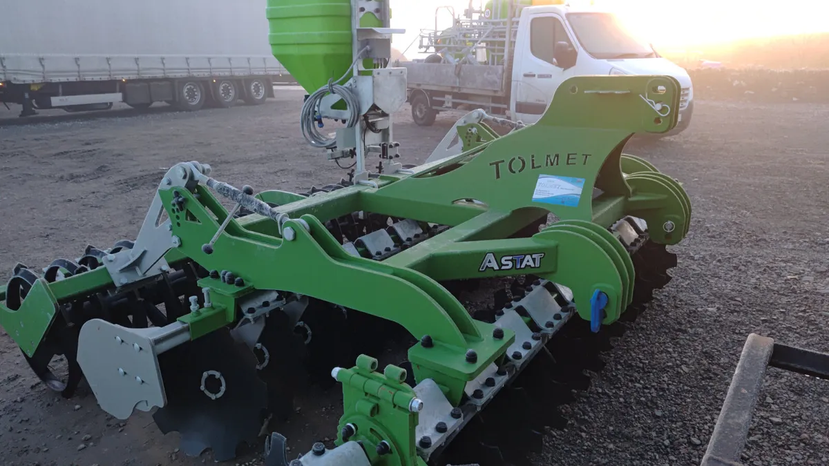 Tolmet 3m  Seeder Grass ex demo €6600 - Image 3