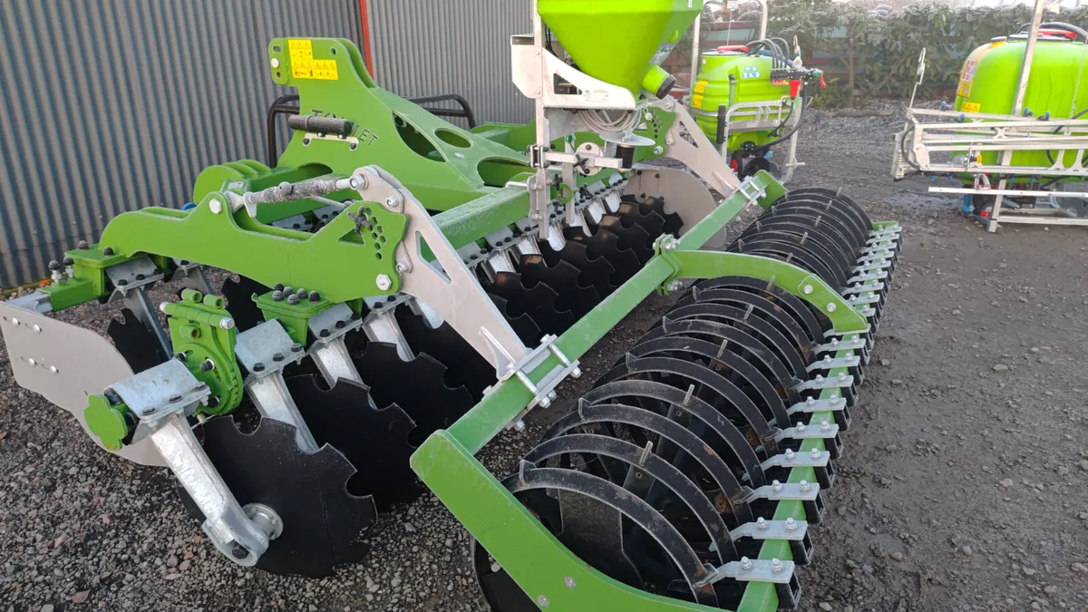 Tolmet 3m  Seeder Grass ex demo €6600 - Image 2