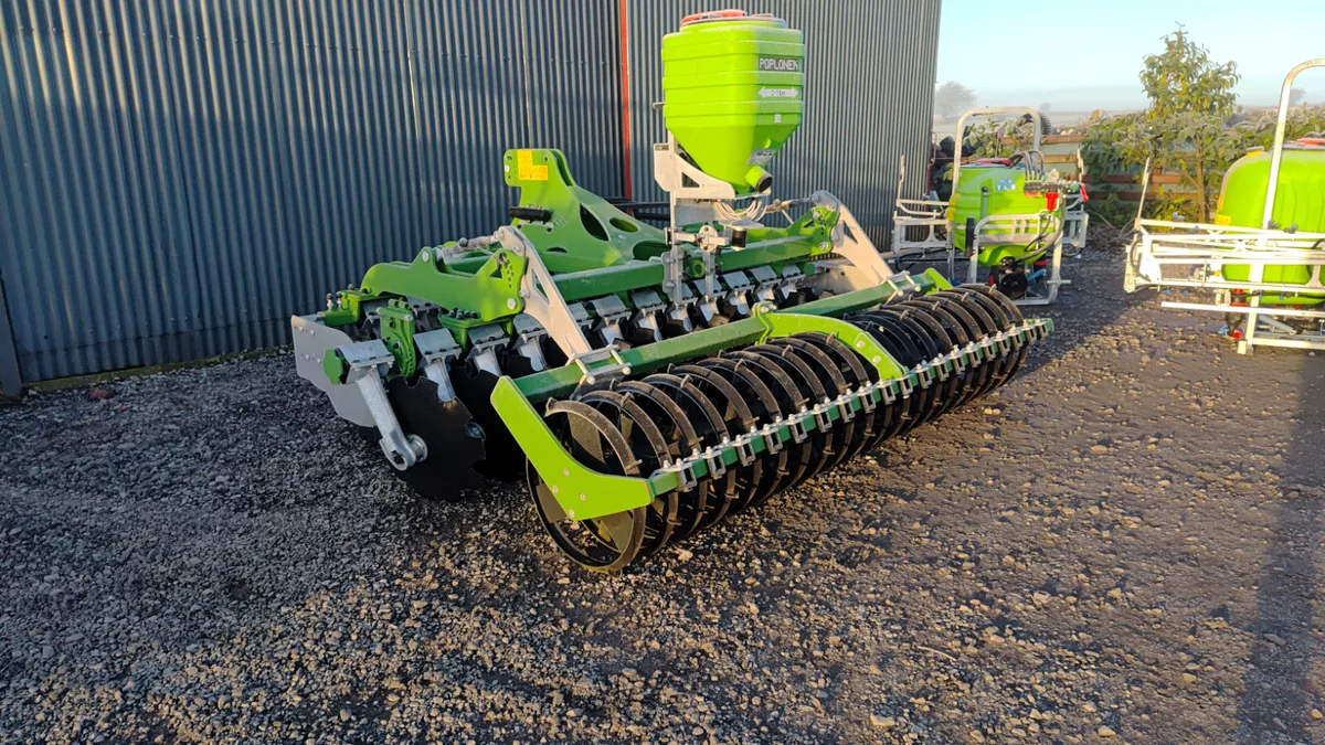 Tolmet 3m  Seeder Grass ex demo €6600 - Image 1