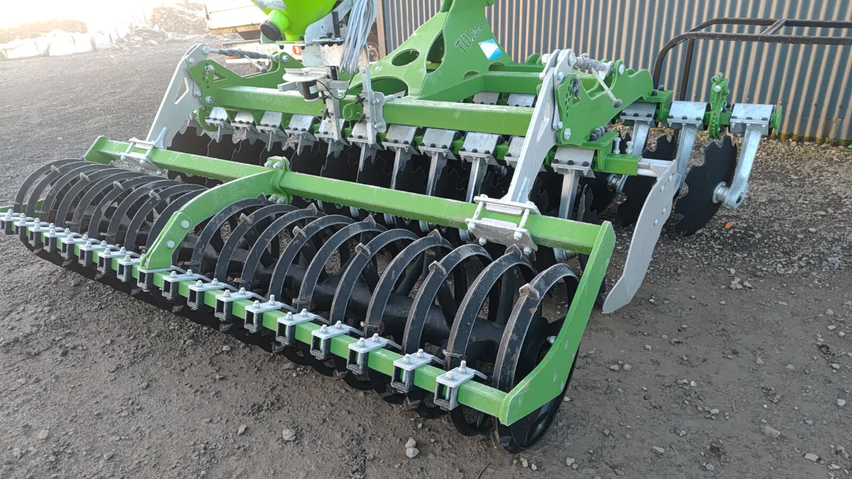 Tolmet 3m  Seeder Grass ex demo €6600 - Image 4