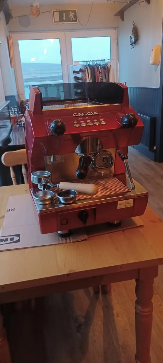 Cafe equipment - Image 1
