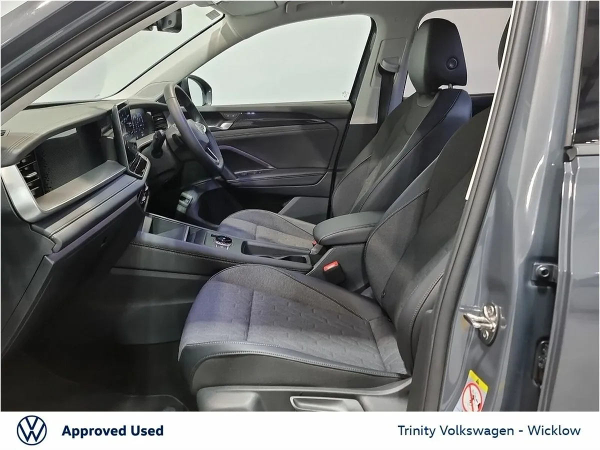 Volkswagen Tayron ** EDITION 75 ** 7 SEATER ** DSG - Image 4