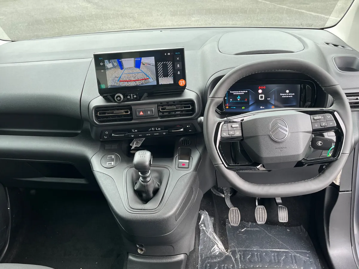 New Citroen Berlingo SWB Wheelchair Accessible - Image 4