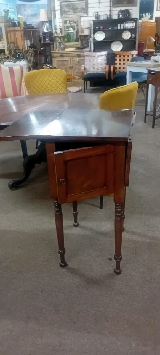 Antique Mahogany Drop Leaf Bedside Pot - Image 1